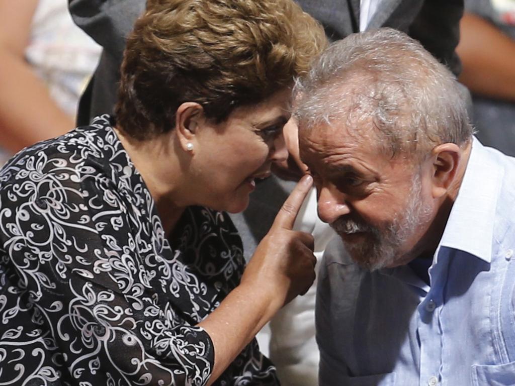 Dilma vai ouvir conselhos do ex-presidente Lula para reverter a baixa popularidade. | Paulo Whitaker/Reuters