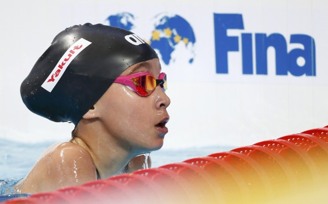 Ela foi quase 16 segundos mais lenta que a sueca Sarah Sjostrom, dona do melhor tempo. | STEFAN WERMUTH/REUTERS