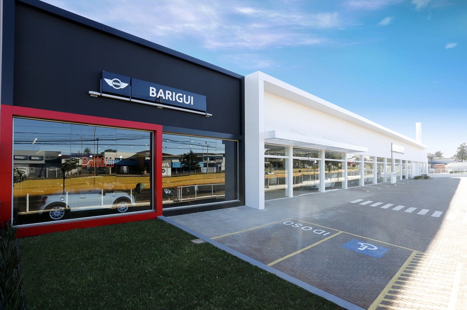 Fachada da concessionária MINI, em Maringá. | Divulgação