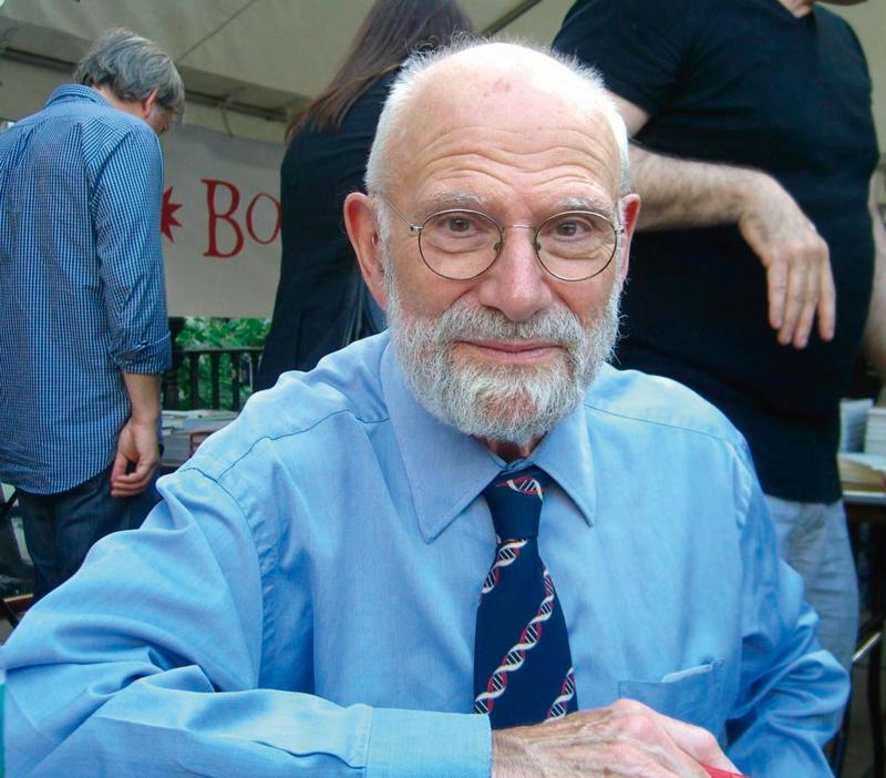 Oliver Sacks (1933-2005), autor de “Tempo de Despertar”, em feira literária de 2009. | Luigi Novi/wikimedia Commons