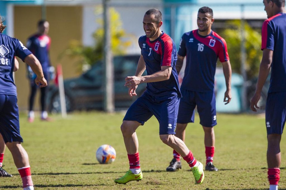 Rafael Costa pediu, apesar do resultado, que o torcedor continue enchendo a Vila Capanema. Paraná sai para dois jogos fora. | Brunno Covello/Gazeta do Povo