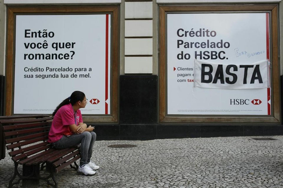 Após anúncio da compra do HSBC pelo Bradesco, sindicato dos bancários de Curitiba fechou sede do Palácio Avenida, no Centro da capital. | Daniel Castellano/Gazeta do Povo