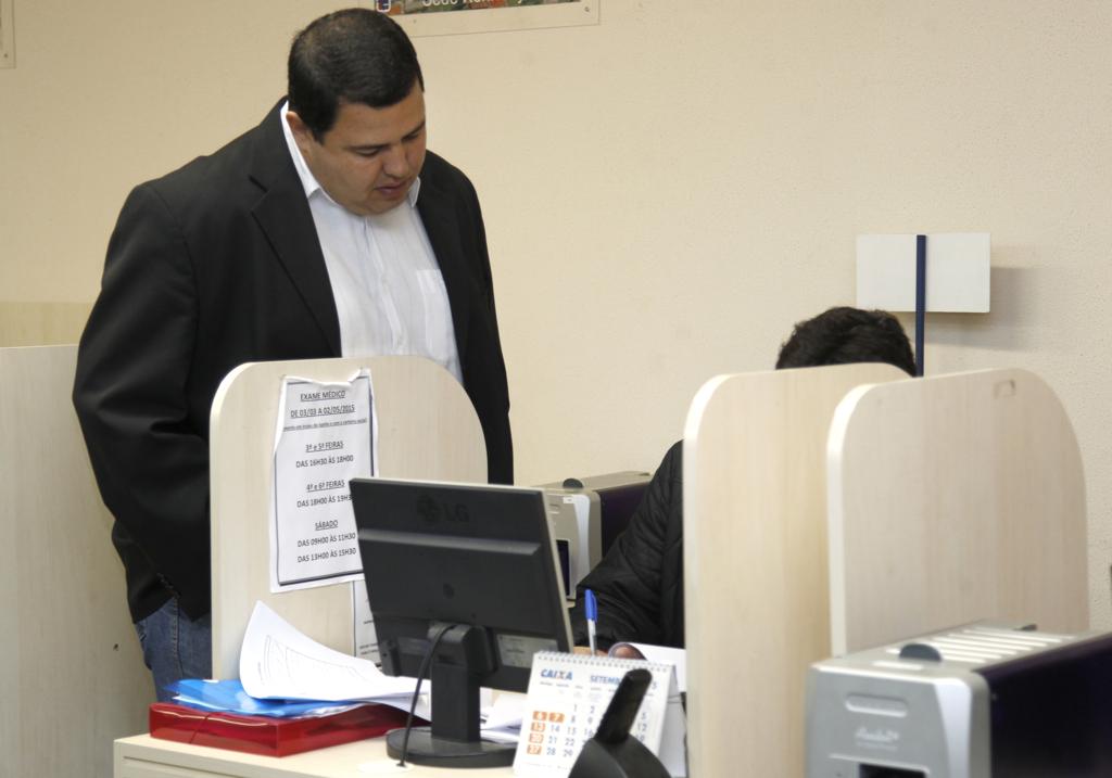 Leonardo Oliveira faz a inscrição da chapa da situação – e do Paranistas do Bem – para a eleição do Tricolor, em setembro. | Aniele Nascimento/Gazeta do Povo