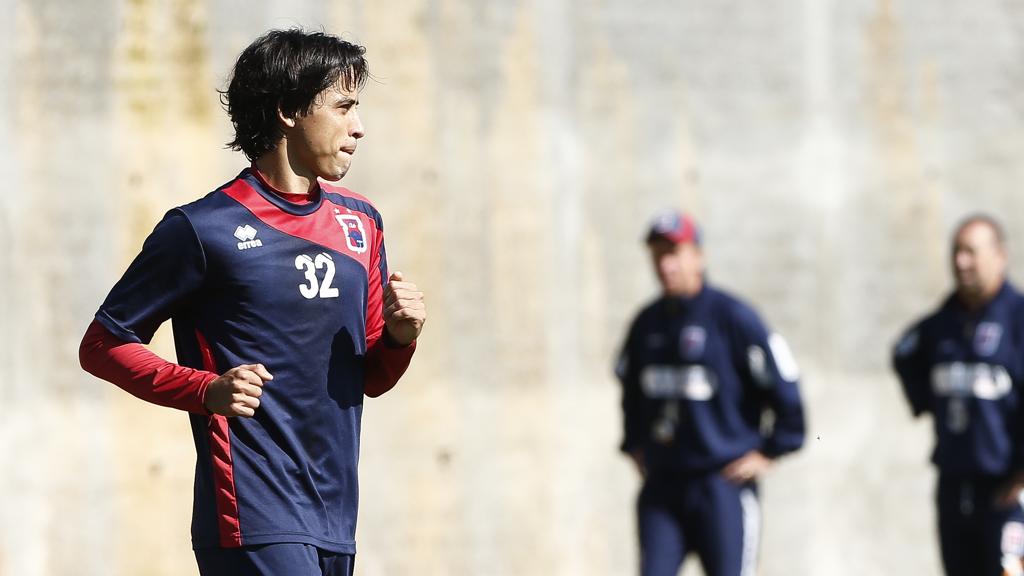 Na lateral direita ou no meio de campo, Ricardinho é fundamental para a troca de passes do Paraná. | Hugo Harada/Gazeta do Povo