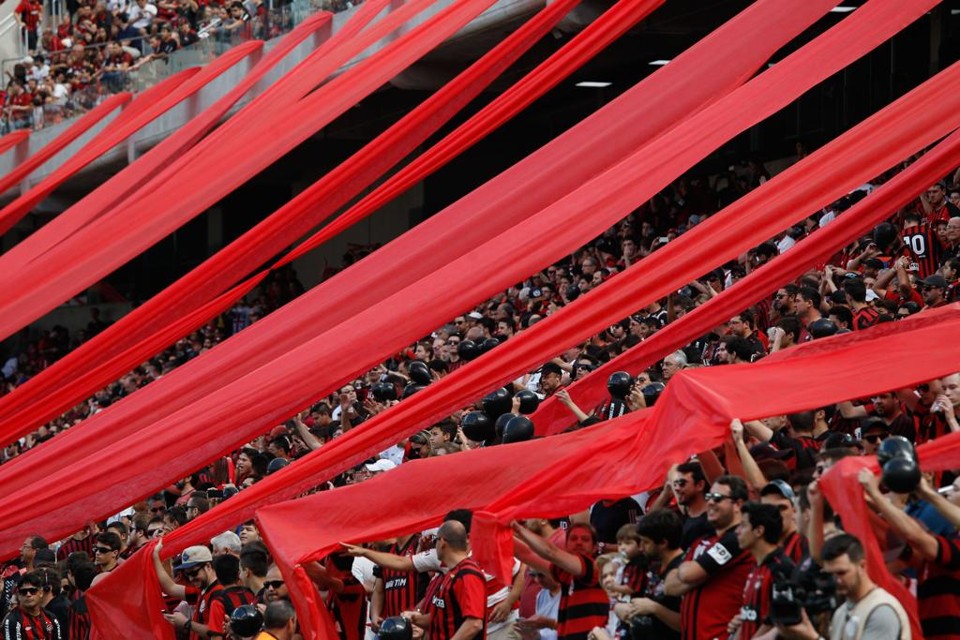 Antigos problemas de relacionamento entre as torcidas organizadas rubro-negras levaram o clube a barrar a facção Ultras na Arena. | Daniel Castellano/Gazeta do Povo