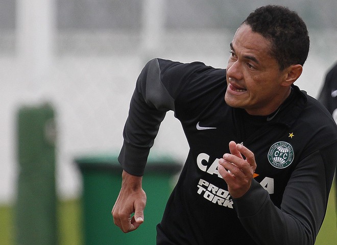 Helder (volante). | Jonathan Campos/Gazeta do Povo