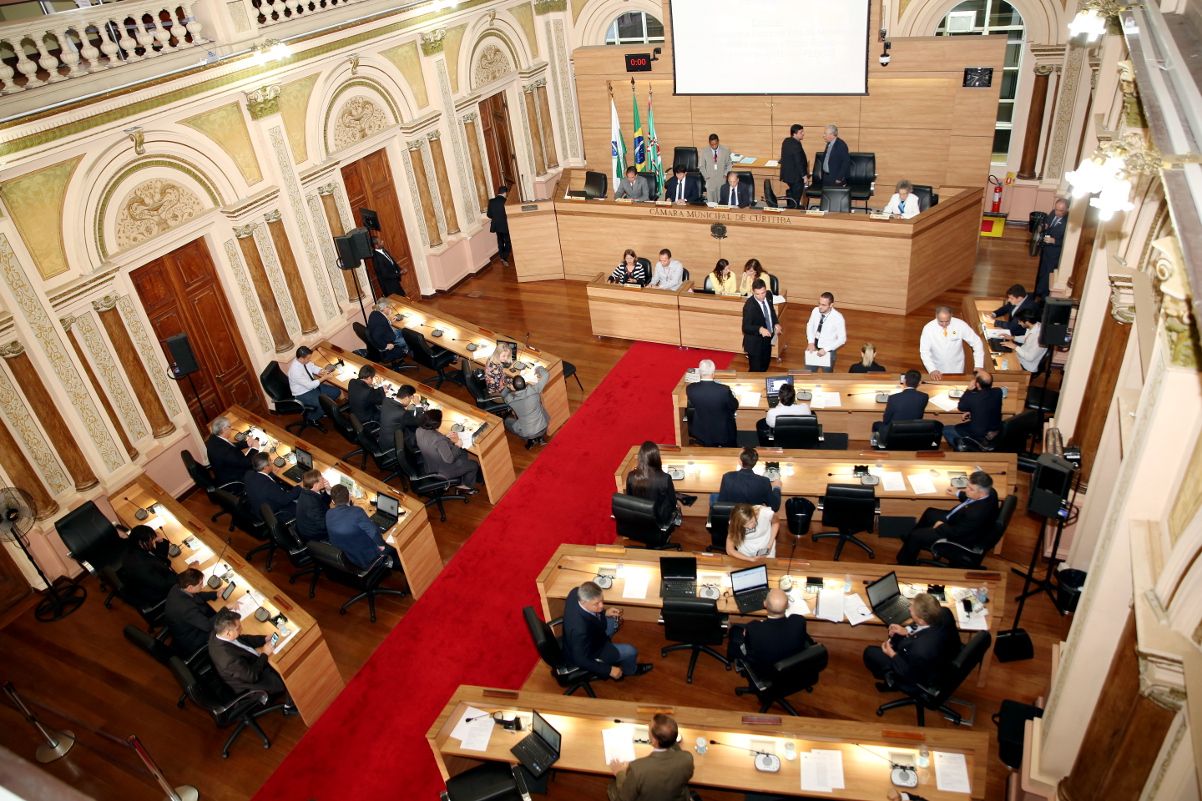 Plenário da Câmara de Curitiba: vereadores “independentes” criticaram a aprovação da proposta. | Chico Camargo/CMC