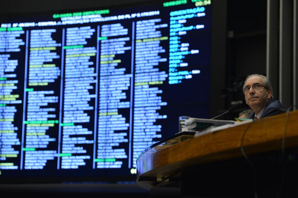 O presidente da Câmara, Eduardo Cunha, tenta aprovar em segundo turno o mesmo texto que ele fez passar em julho. | Valter Campanato/Agência Brasil