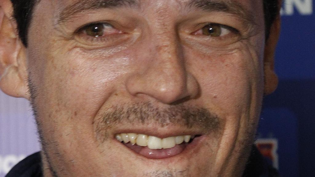 O técnico Fernando Diniz tem uma série de dúvidas para escalar o time contra o Santa Cruz: há indefinições do goleiro ao ataque. | Jonathan Campos/Gazeta do Povo
