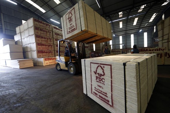 Certificação de produção favorece conquista de clientes e abertura de mercados internacionais. Cargas seguem para o exterior em contêineres. | 