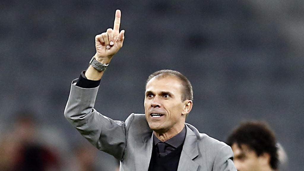 Técnico Milton Mendes tem conseguido manter o Atlético perto do G4 do Brasileirão. | Albari Rosa/Gazeta do Povo