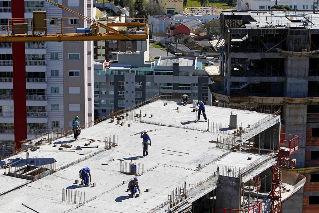 PIB da construção civil amargou uma queda de 8,4% no segundo trimestre: efeito Lava Jato. | Antônio More/Gazeta do Povo