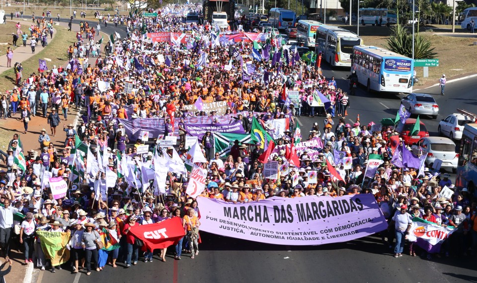 Macha dos trabalhadores da agricultura protesta contra o presidente da Câmara Eduardo Cunha. | Lula Marques/ Agência PT