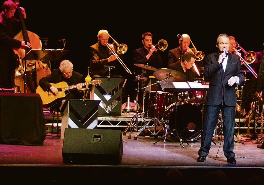 Louis Hoover tem um desafio grande: imitar o maior performer musical de todos os tempos. Mas parece estar dando certo, já que turnê fez sucesso internacional. | Divulgação