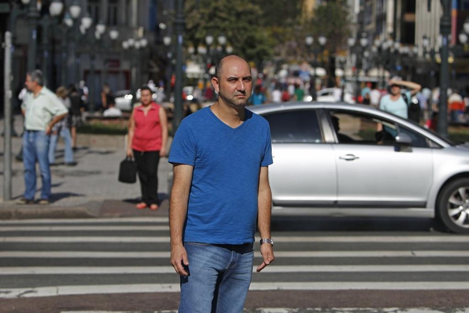 O comerciário Claudinei Hernandez conseguiu pagar dívida após quatro meses de negociação. | Antônio More/Gazeta do Povo