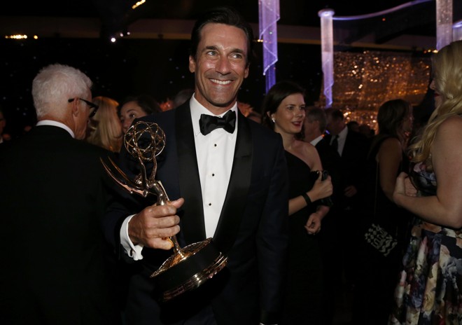 Jon Hamm venceu pela primeira vez a categoria de ator, depois de sete anos sendo indicado, pelo papel de Don Draper em “Mad Men”. | MARIO ANZUONI/REUTERS