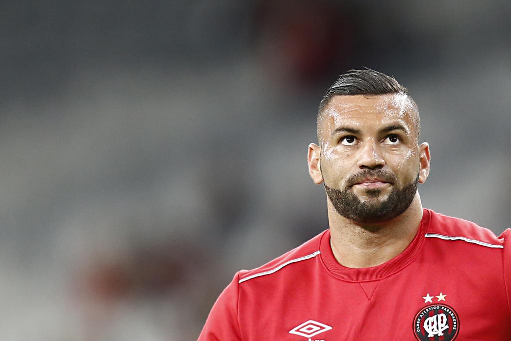 Weverton diz que equilíbrio na defesa dá tranquilidade ao ataque | Albari Rosa/Gazeta do Povo