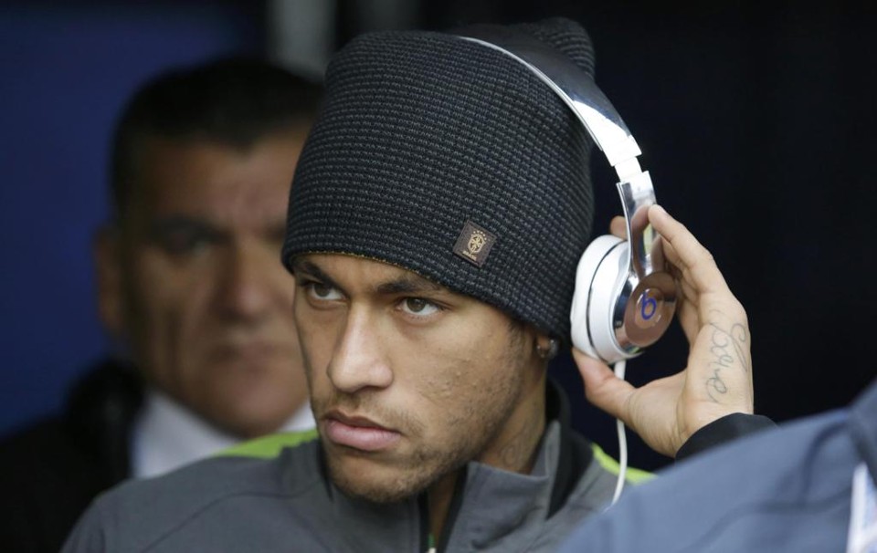 Contratação de Neymar pelo Barcelona é investigada. | JORGE ADORNO/REUTERS