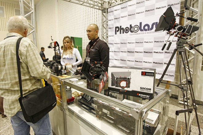 Feira do Fotoinnovation 2015 no Espaço Torres. | Antônio More/Gazeta do Povo