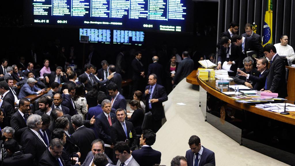 A sessão do Conggresso avançou até 2h36 da manhã desta quarta-feira: sem prazo para votação dos vetos restantes. | Luís Macedo/ Câmara dos Deputados