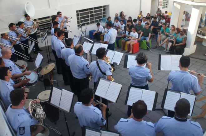 Banda da Aeronáutica durante concerto alunos do IPC (Instituto Paranaense de Cegos) | Divulgação