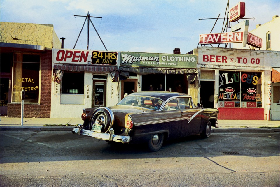 Uma das imagens da exposição e do catálogo “William Eggleston – A Cor Americana”. | Eggleston Artistic Trust. Cortesia Cheim & Read, Nova York/Divulgação