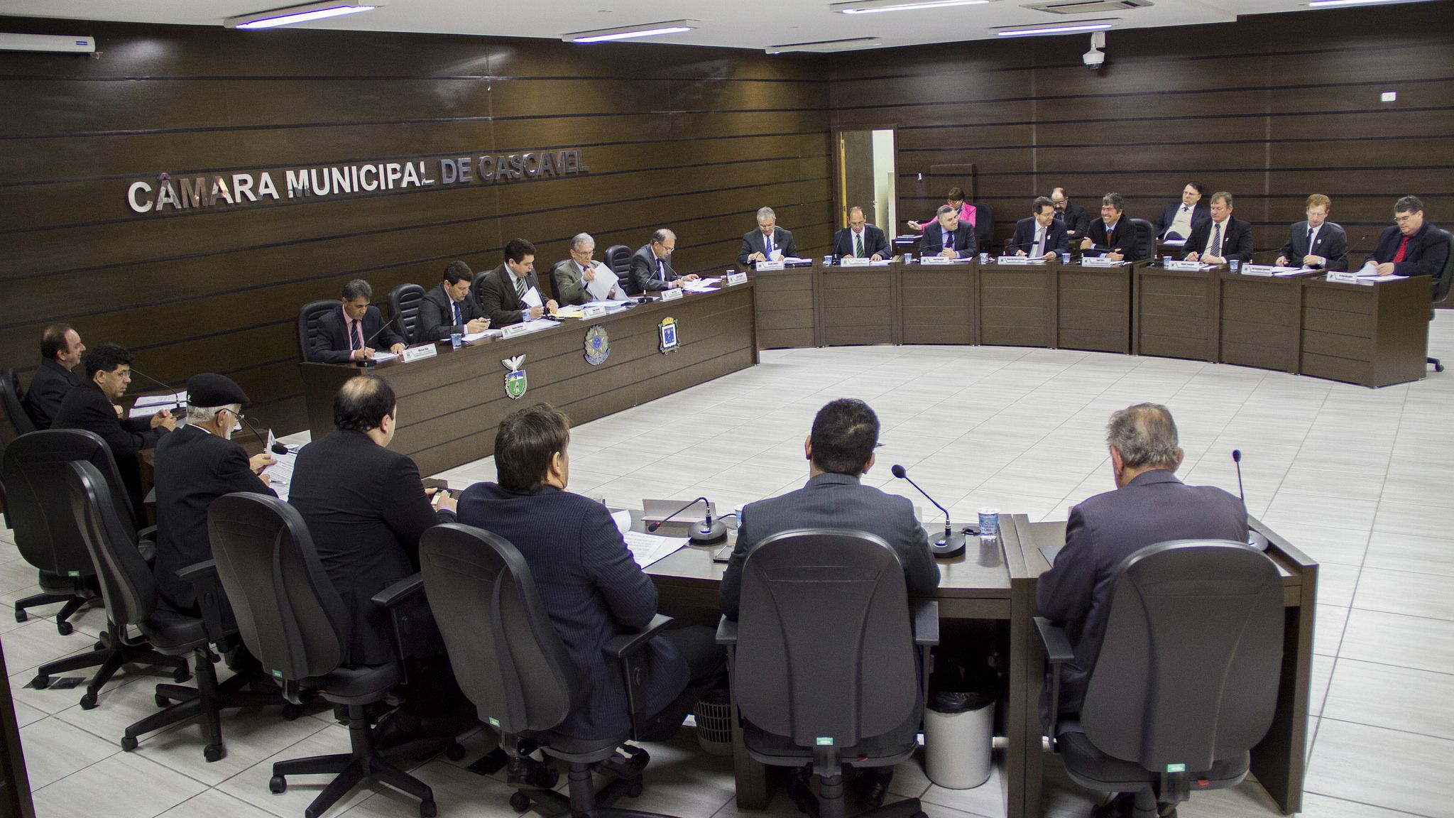 Plenário da Câmara de Cascavel: de quatro para três assessores por parlamentar. | Flávio Ulsenheimer/Divulgação