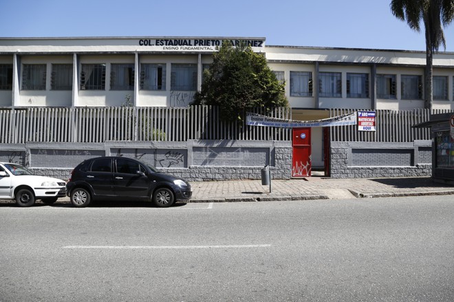 Colégio Estadual Prieto Martinez, localizado no nº 557 da rua. | Henry Milleo/Gazeta do Povo