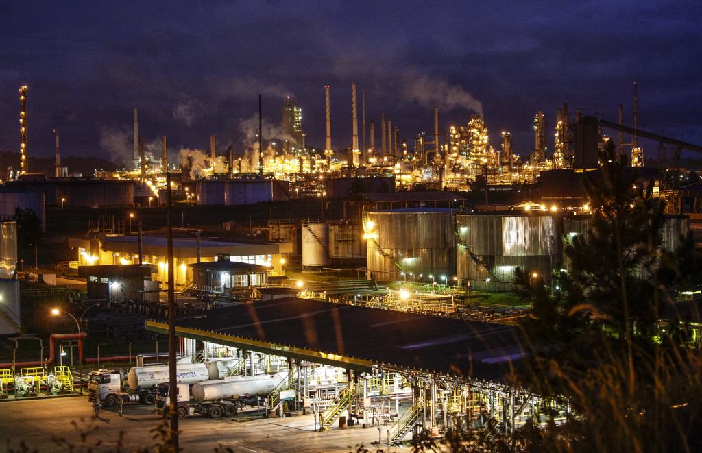 As propinas da Repar abasteceram duas diretorias da Petrobras e o cofre de campanha do Partido dos Trabalhadores. | Daniel Castellano/Gazeta do Povo