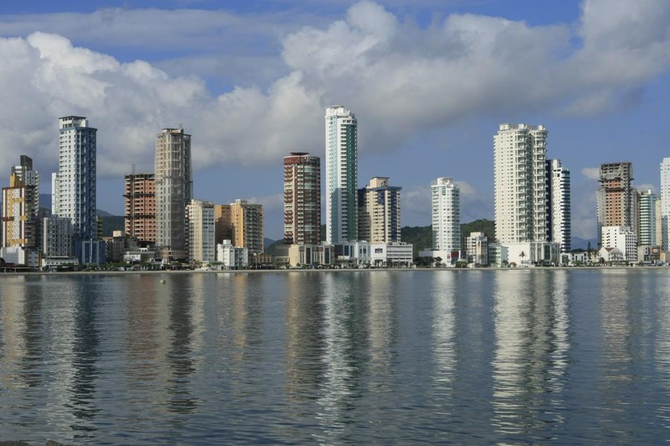 Balneário Camboriú é o primeiro da lista, com o m2 de luxo comercializado a R$ 10,7 mil. | Antonio Costa