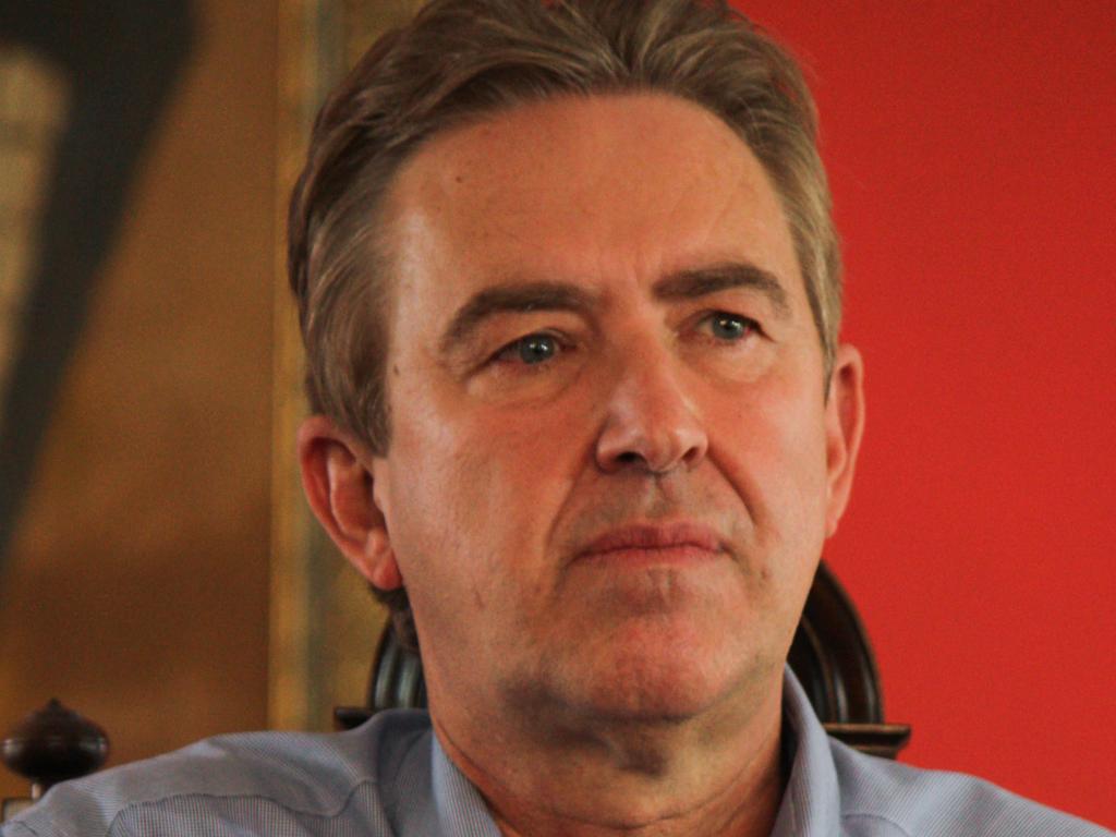 Em nota, ex-prefeito Luciano Ducci defende contratos com o ICI. | Arquivo / Gazeta do Povo