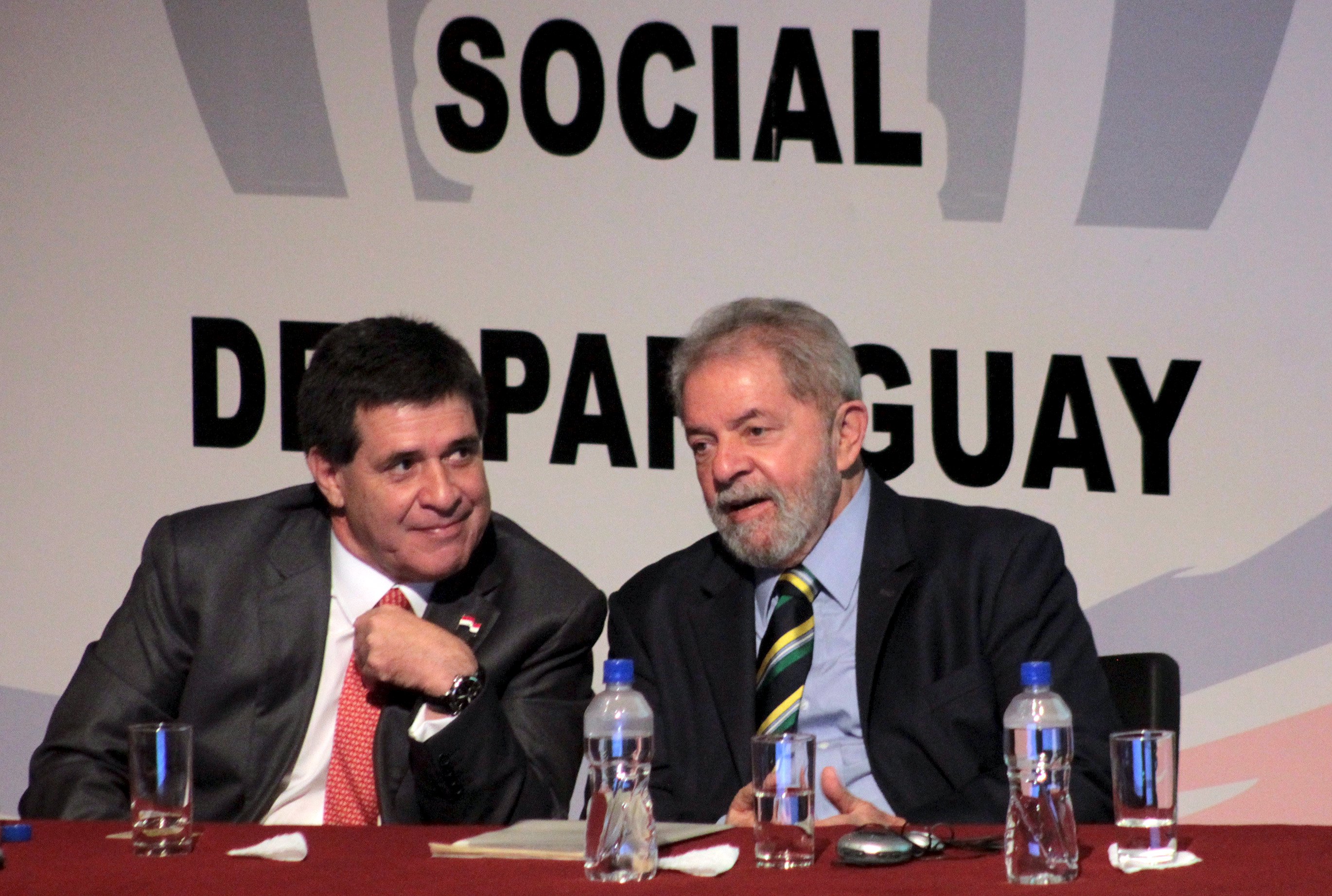 Em visita ao Paraguai, o ex-presidente afirmou que os mais pobres “salvaram” a economia brasileira no passado | STRINGER/PARAGUAY/REUTERS