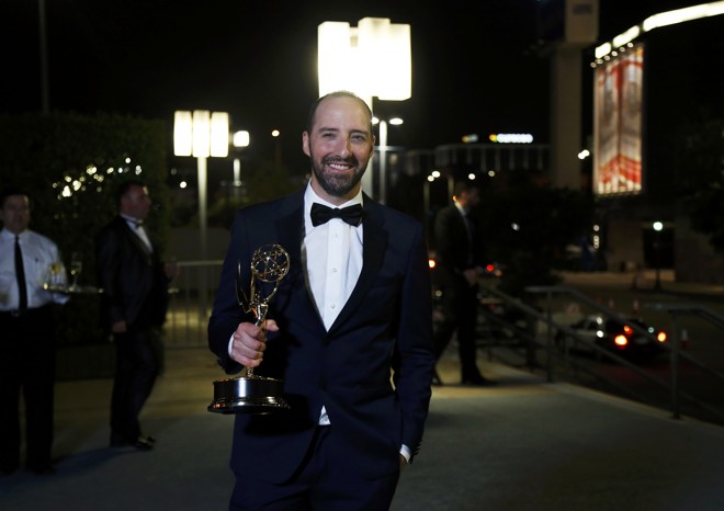 Tony Hale, o impagável assessor da vice-presidente vivida por Julia Louis-Dreyfus em “Veep”, também foi premiado. | MARIO ANZUONI/REUTERS