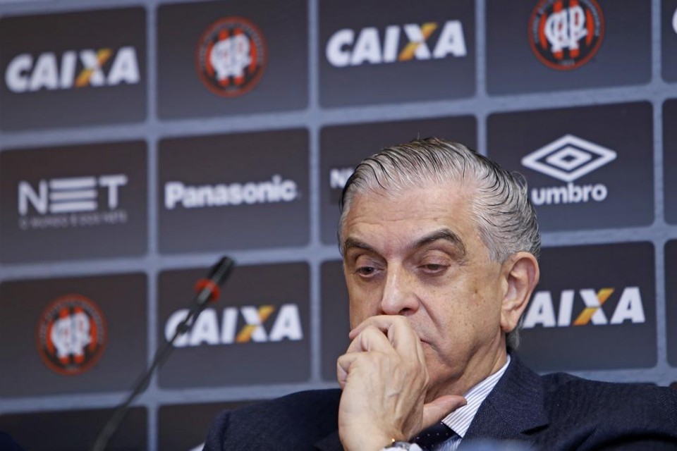 Petraglia voltou a cobrar o poder público pela reforma da Arena. | Antônio More/Gazeta do Povo