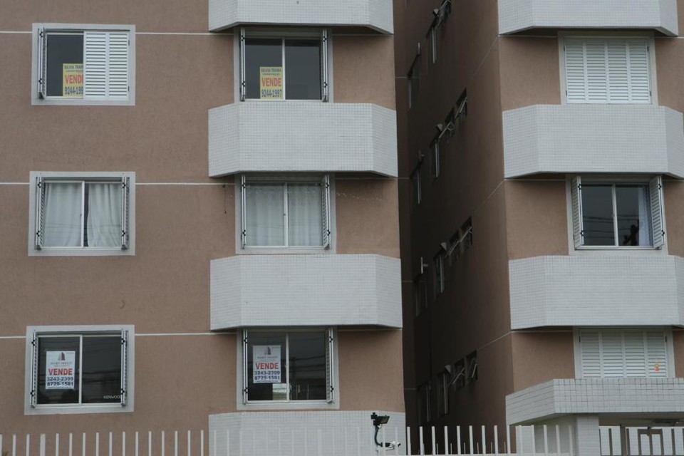 Em agosto, pagamentos à vista superaram os financiamentos na compra de imóveis residenciais usados. | Aniele Nascimento/Gazeta do Povo