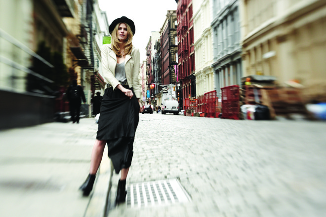 A apresentadora Didi Wagner, que faz sessão de autógrafos hoje, em Curitiba, da nova edição de seu guia Minha Nova York | Foto: Jairo Goldflus/Divulgação