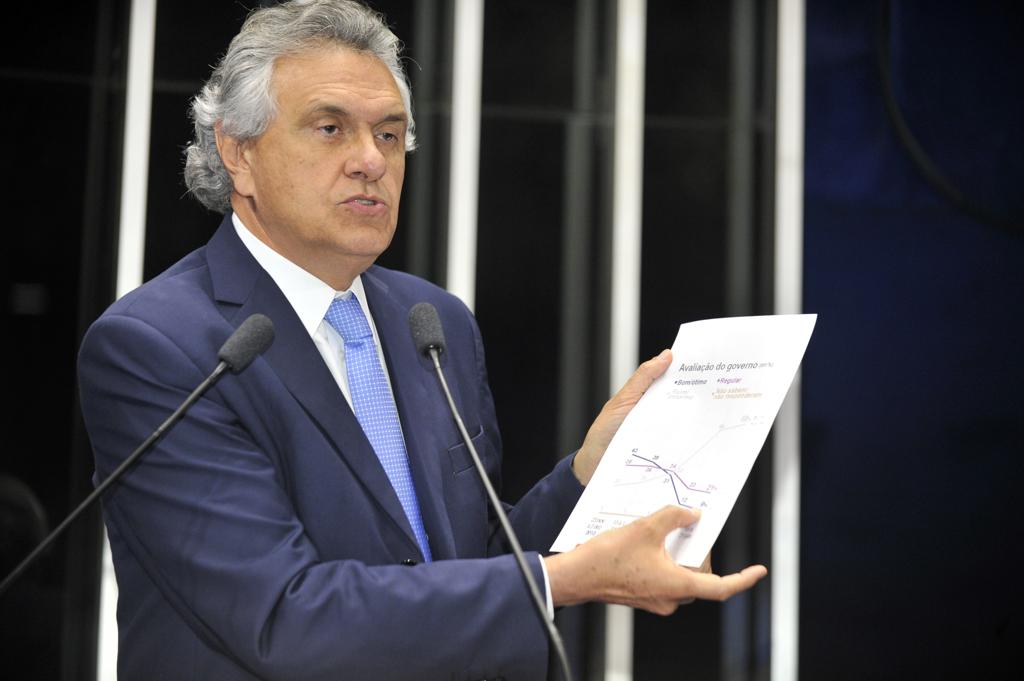 Para o líder do DEM no Senado, Ronaldo Caiado (GO), o PMDB precisaria primeiro tomar uma posição clara sobre o impeachment de Dilma | Waldemir Barreto
/Agência Senado