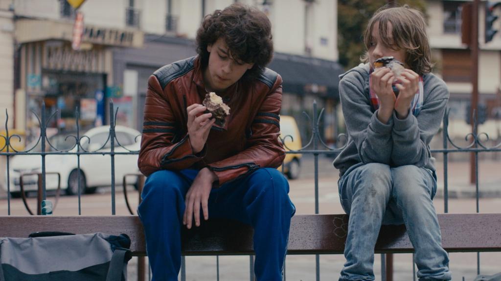 Cena de “Microbe & Gasoline”, filme simples e cheio de humor. | Divulgação