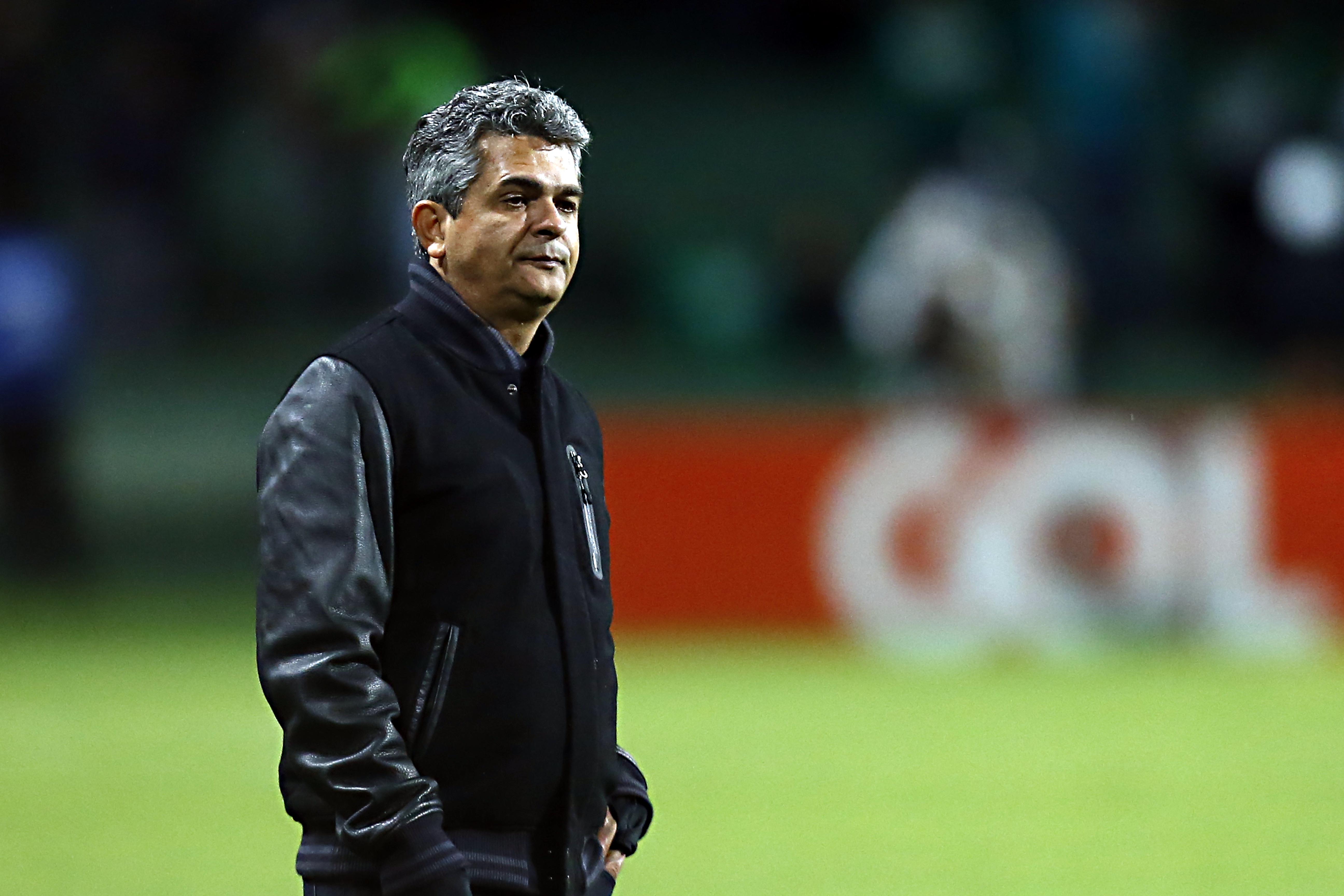 Segundo o técnico Ney Franco, o momento é de união | Albari Rosa/Gazeta do Povo