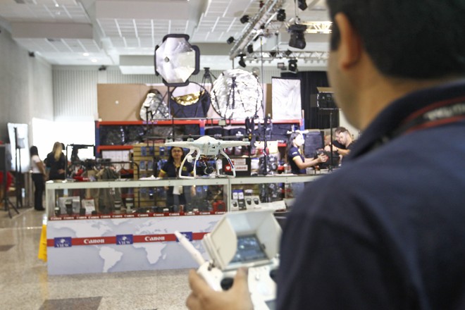 Feira do Fotoinnovation 2015 no Espaço Torres. | Antônio More/Gazeta do Povo