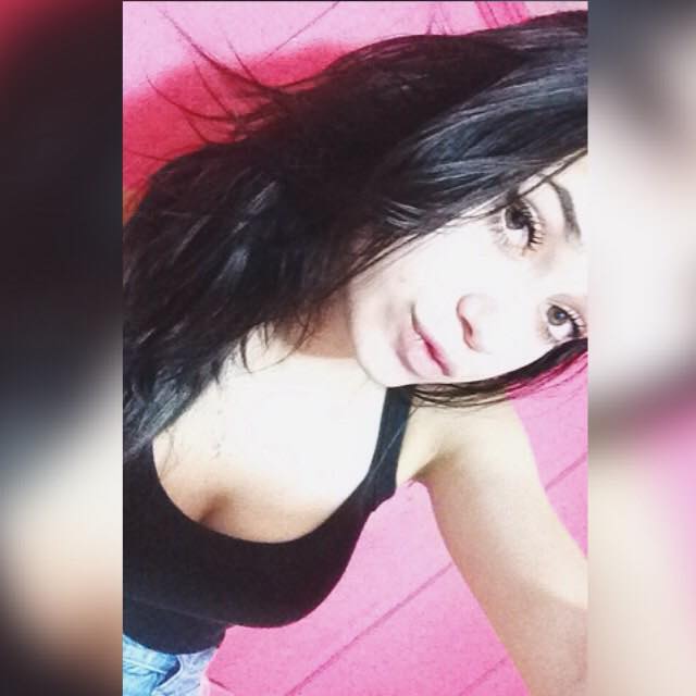 A polícia trabalha com várias linhas de investigação para descobrir o paradeiro da jovem desaparecida há um mês. | Facebook/Reprodução