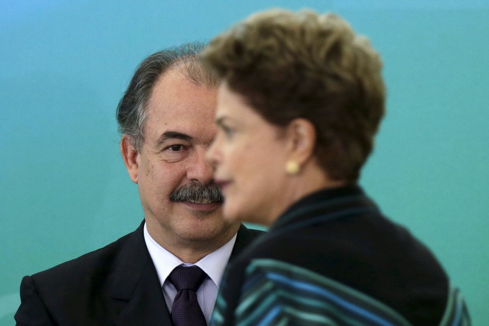Aloizio Mercadante conversou com a presidente Dilma na manhã desta quarta (30) e selou a troca de pasta. | Ueslei Mercadante/Reuters