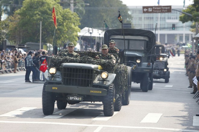 Veja fotos do desfile de 7 de setembro em Curitiba