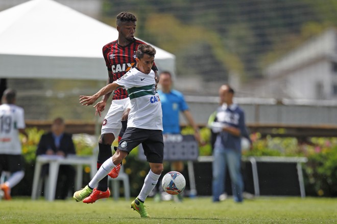 Coxa 2 x 1 Atlético-PR , jogo válido pela Taça FPF 2015 | Antônio More/Gazeta do Povo