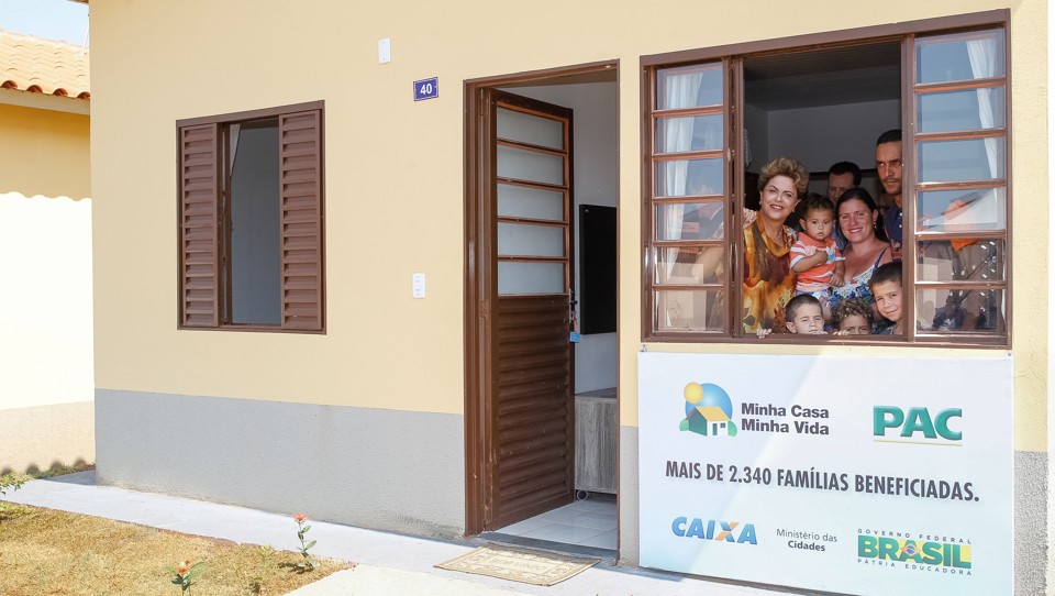 Dilma durante a cerimônia de entrega de casas no interior de São Paulo: atraso. | Roberto Stuckert Filho/PR