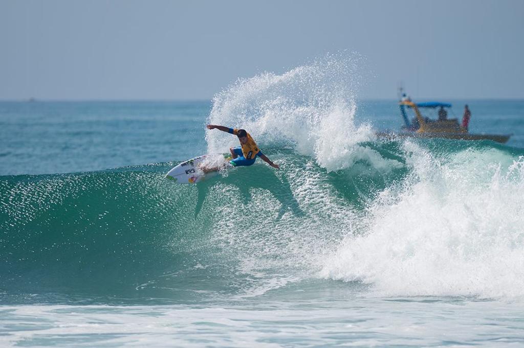Adriano de Souza, o Mineirinho, é o atual líder do ranking mundial. | Kirstin Scholtz/WSL