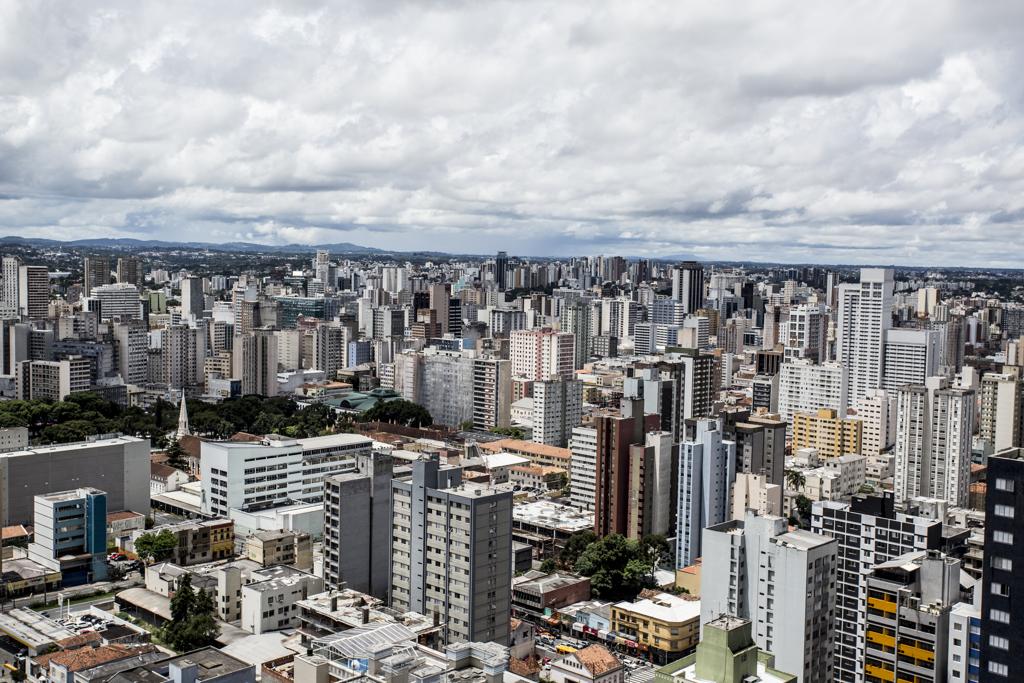 Novos empreendimentos foram pulverizados em diferentes regiões da cidade. Incorporadoras buscam diversificar regiões que concentraram mais investimentos nos últimos anos | Henry Milléo/Gazeta do Povo