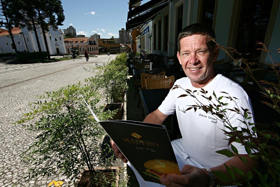 A rede de restaurantes Madero, fundada pelo empresário Junior Durski, está entre as PMEs paranaenses que mais se destacaram no ranking nacional | Felipe Rosa/Gazeta do Povo