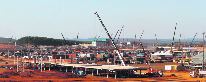 Construção da fábrica de celulose da Klabin em Ortigueira: mesmo excluindo o investimento de R$ 7 bilhões da lista, os Campos Gerais mantêm participação expressiva no Paraná Competitivo. | Daniel Castellano/Gazeta do Povo