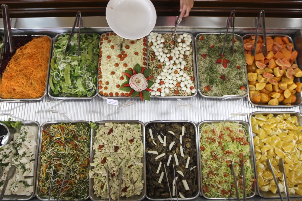 Diante de escassez na produção, restaurantes que usam ingredientes orgânicos são raros no estado. | Foto: Daniel Castellano/gazeta Do Povo